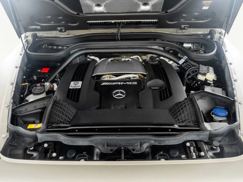 Used 2025 Mercedes-Benz G 63 AMG 4MATIC image 46