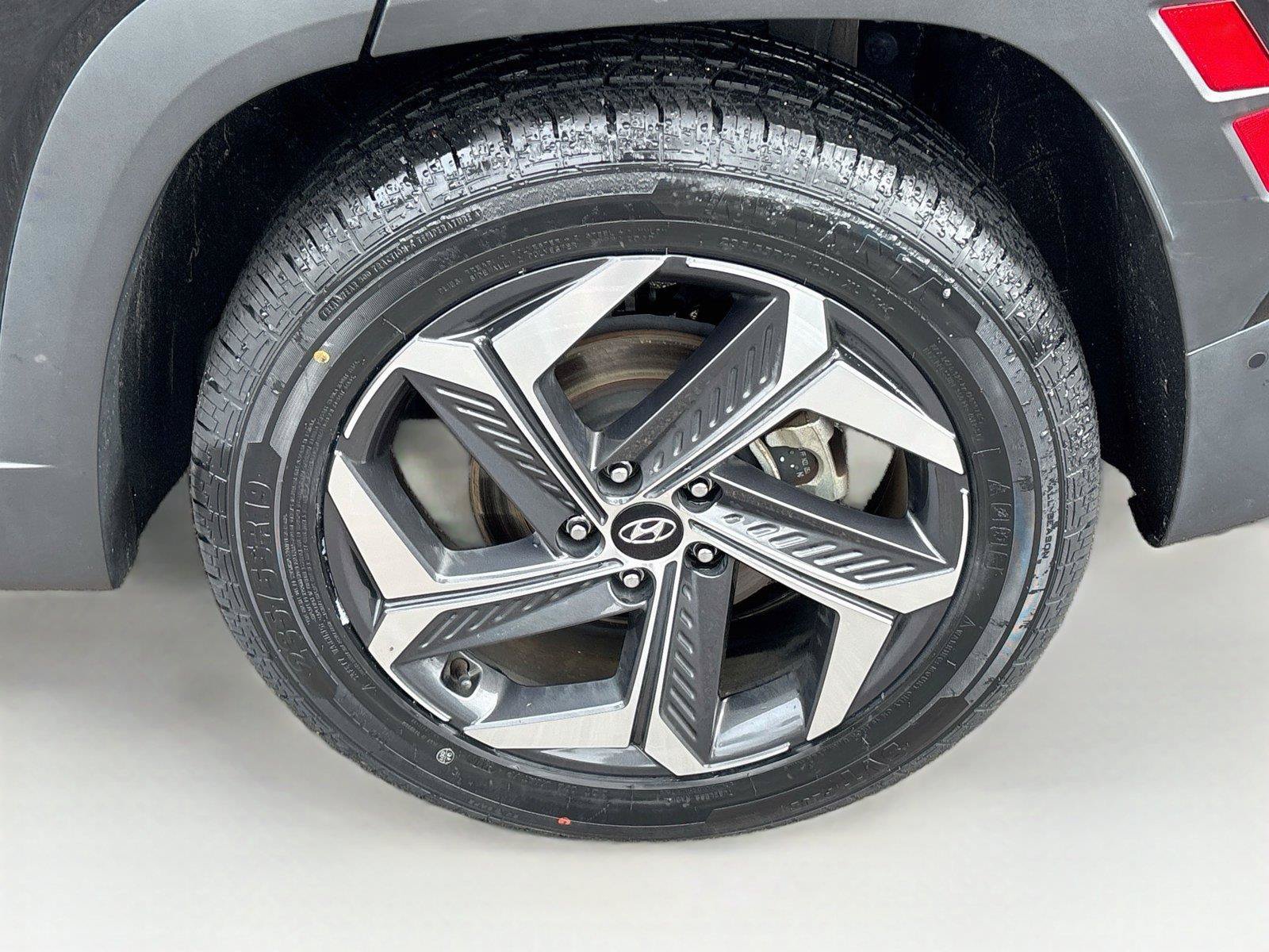 Used 2022 Hyundai Tucson Limited AWD/4WD image 33