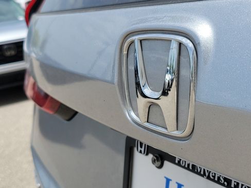 Used 2025 Honda CR-V Sport-L image 8