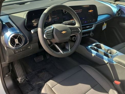 New 2026 Chevrolet Equinox EV LT w/ LPO, Blackout Package image 21