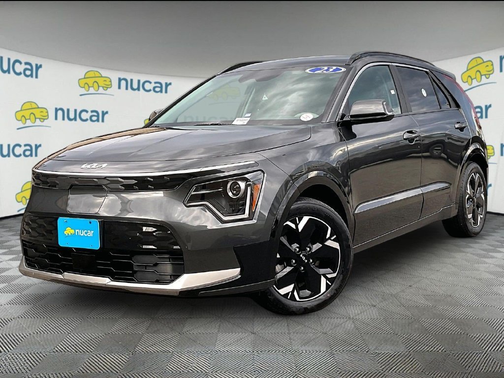 Used 2023 Kia Niro Wind w/ Wind Preserve Package FWD image 3