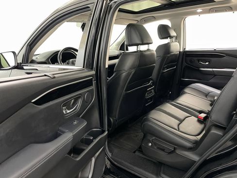Used 2024 Honda Pilot Touring image 45