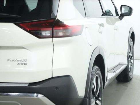 Certified 2021 Nissan Rogue Platinum image 50