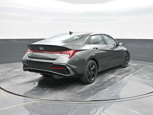 New 2026 Hyundai Elantra SEL Sport Premium image 7