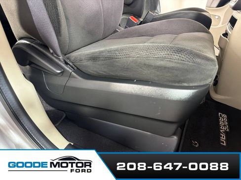 Used 2016 Dodge Grand Caravan SE w/ Quick Order Package 29E SE FWD image 24