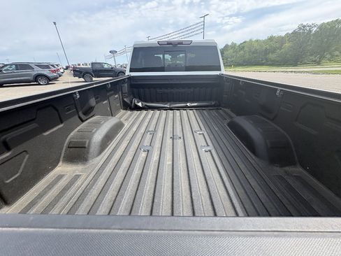 Used 2024 GMC Sierra 3500 Denali Ultimate AWD/4WD image 15