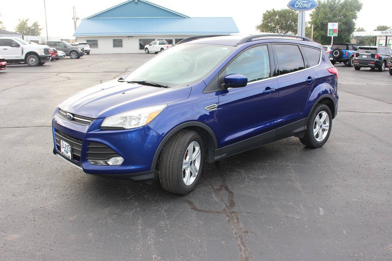 Used 2016 Ford Escape SE w/ Equipment Group 201A AWD/4WD image 1