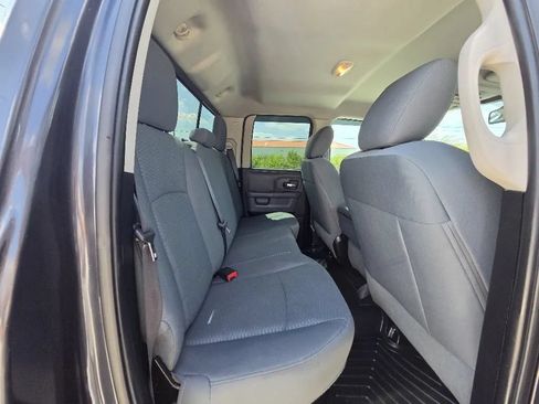 Used 2015 RAM 1500 Classic SLT RWD image 20