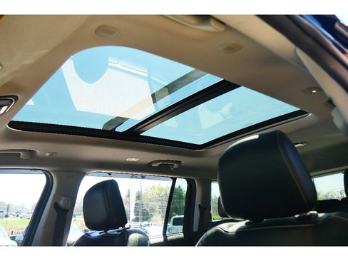 Used 2022 Jeep Grand Cherokee L Limited w/ Luxury Tech Group II image 10