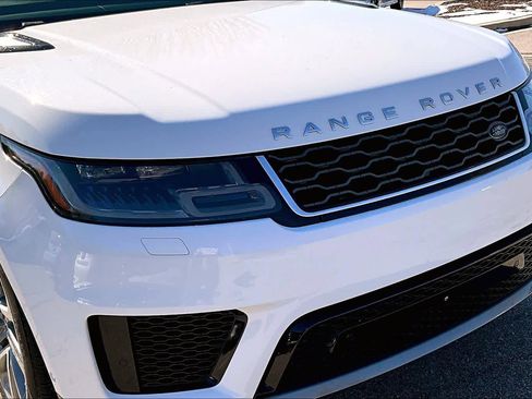 Used 2018 Land Rover Range Rover Sport HSE image 32