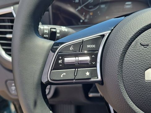 New 2026 Kia Seltos EX FWD image 31
