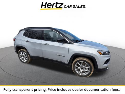 Used 2025 Jeep Compass Limited AWD/4WD image 1