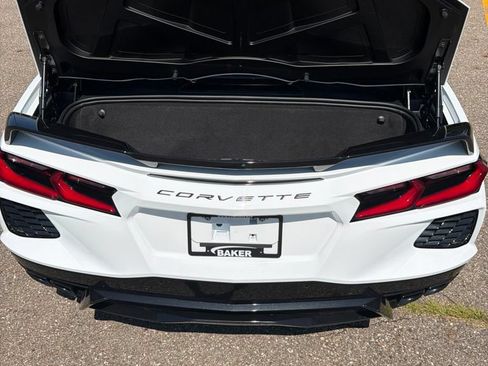Used 2024 Chevrolet Corvette Stingray Premium Conv w/ Z51 Performance Package RWD image 18