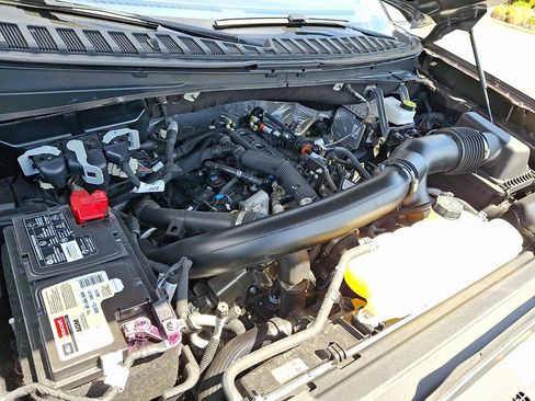 Used 2025 Ford Expedition Platinum w/ Driver's Package AWD/4WD image 34