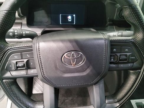 Certified 2025 Toyota Tacoma SR5 image 18