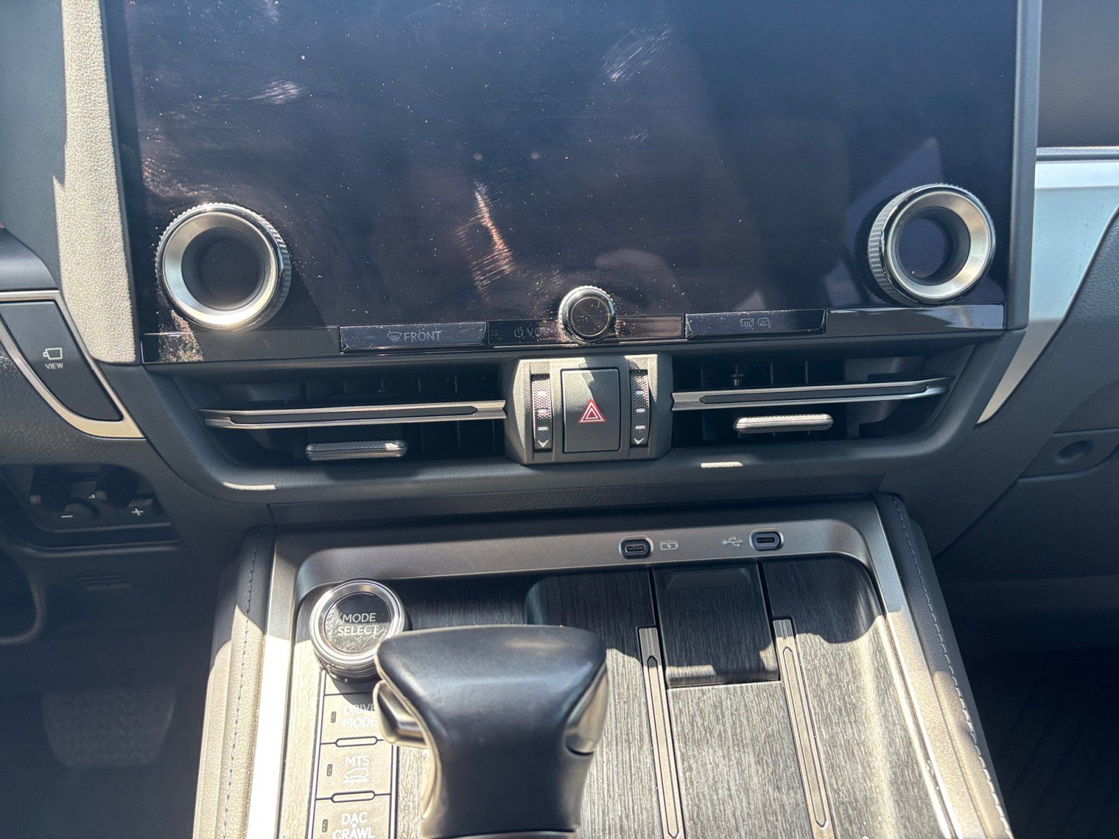 Used 2024 Lexus GX 550 AWD/4WD image 17