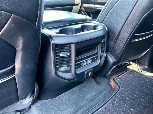 Used 2022 RAM 1500 Limited AWD/4WD image 11