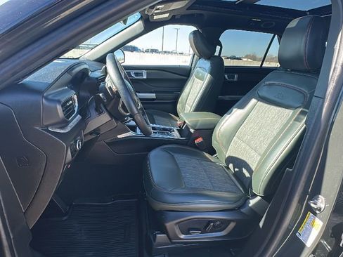 Used 2023 Ford Explorer Timberline image 4
