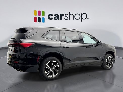 Used 2025 Buick Enclave Sport Touring w/ Power Package image 5