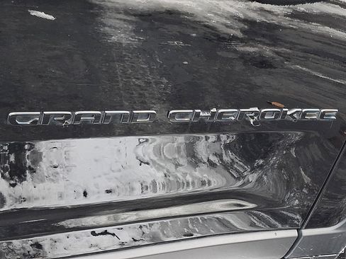 Certified 2023 Jeep Grand Cherokee Altitude image 29