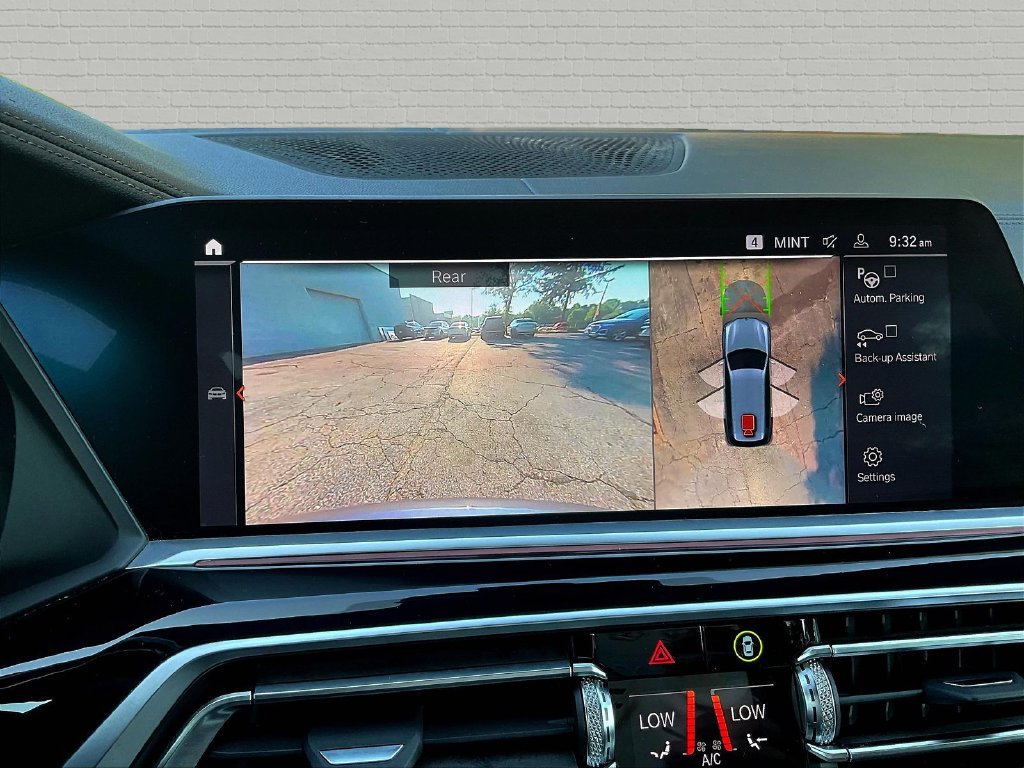 Used 2019 BMW X7 xDrive50i w/ M Sport Package AWD/4WD image 14