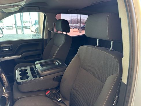 Used 2018 Chevrolet Silverado 1500 LT w/ Texas Edition image 11