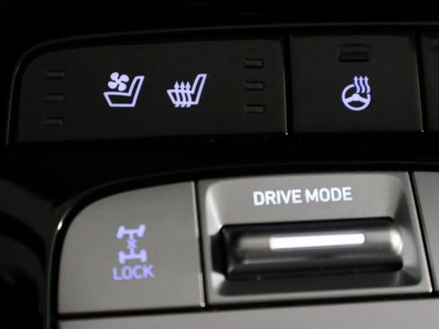 Used 2023 Hyundai Tucson Limited image 52