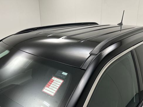 Used 2023 Jeep Compass Limited image 11