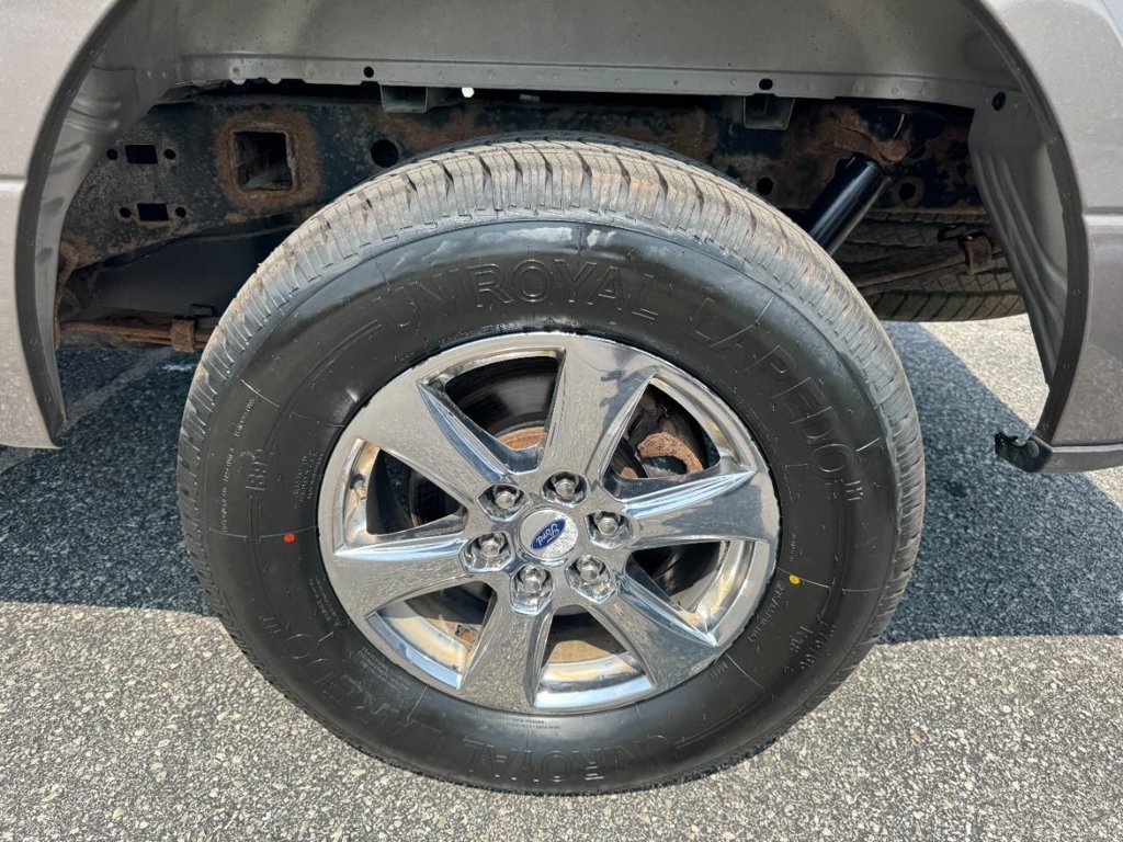 Used 2018 Ford F150 XLT w/ Equipment Group 302A Luxury AWD/4WD image 6
