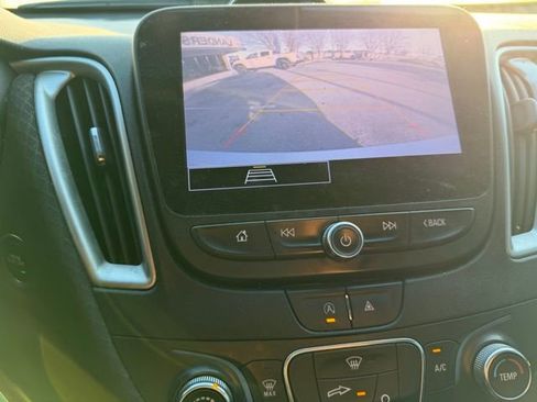 Used 2022 Chevrolet Malibu RS image 15