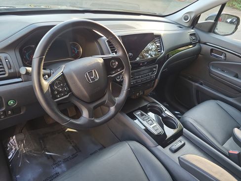 Used 2021 Honda Pilot Touring image 20