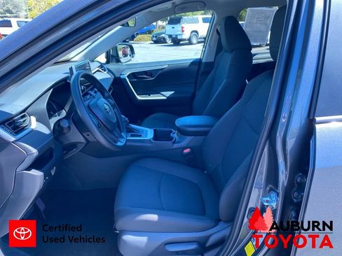 Certified 2025 Toyota RAV4 LE FWD image 28