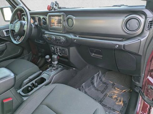 Used 2022 Jeep Gladiator Sport image 20