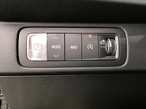 Used 2025 Chevrolet Traverse RS w/ LPO, Floor Liner Package AWD/4WD image 35