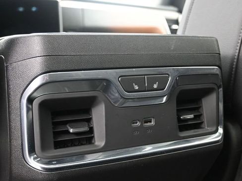 Used 2025 GMC Sierra 2500 Denali w/ Denali Reserve Package image 25