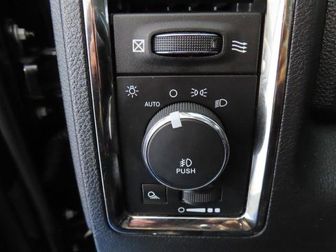 Used 2014 RAM 1500 Sport w/ Convenience Group AWD/4WD image 17