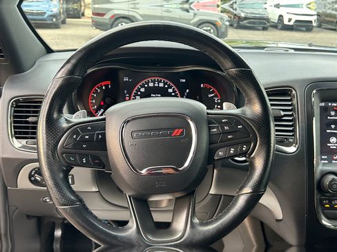 Used 2020 Dodge Durango R/T w/ Technology Group AWD/4WD image 9