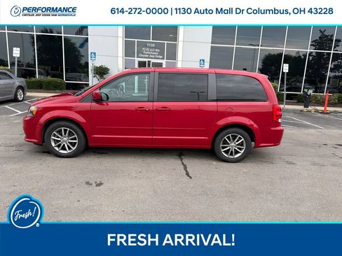 Used 2014 Dodge Grand Caravan R/T w/ Driver Convenience Group FWD image 7