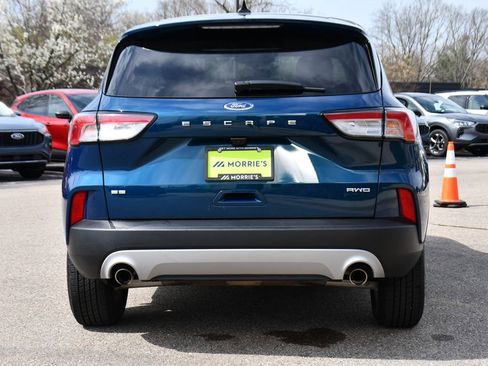 Used 2020 Ford Escape SE image 5