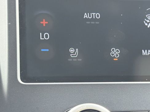 Used 2023 Ford Edge SEL w/ Convenience Package AWD/4WD image 24
