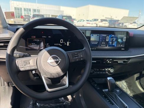New 2026 Nissan Kicks SV w/ SV Premium Package FWD image 9