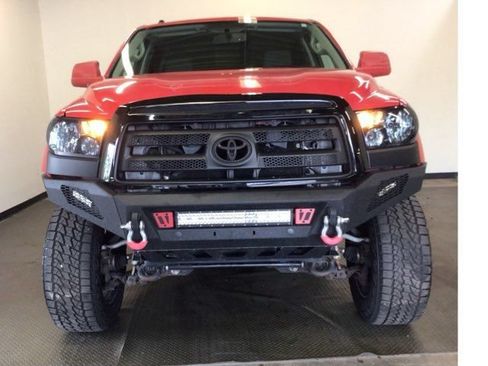 Used 2012 Toyota Tundra 4x4 CrewMax w/ Tow Pkg image 2