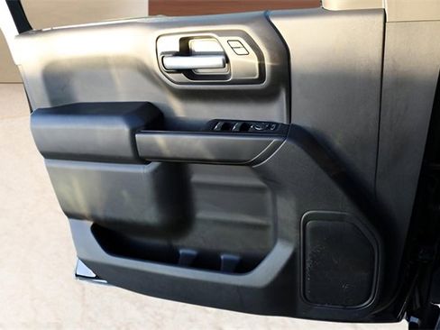 Used 2022 Chevrolet Silverado 1500 Custom w/ LPO, Dark Essentials Package image 10