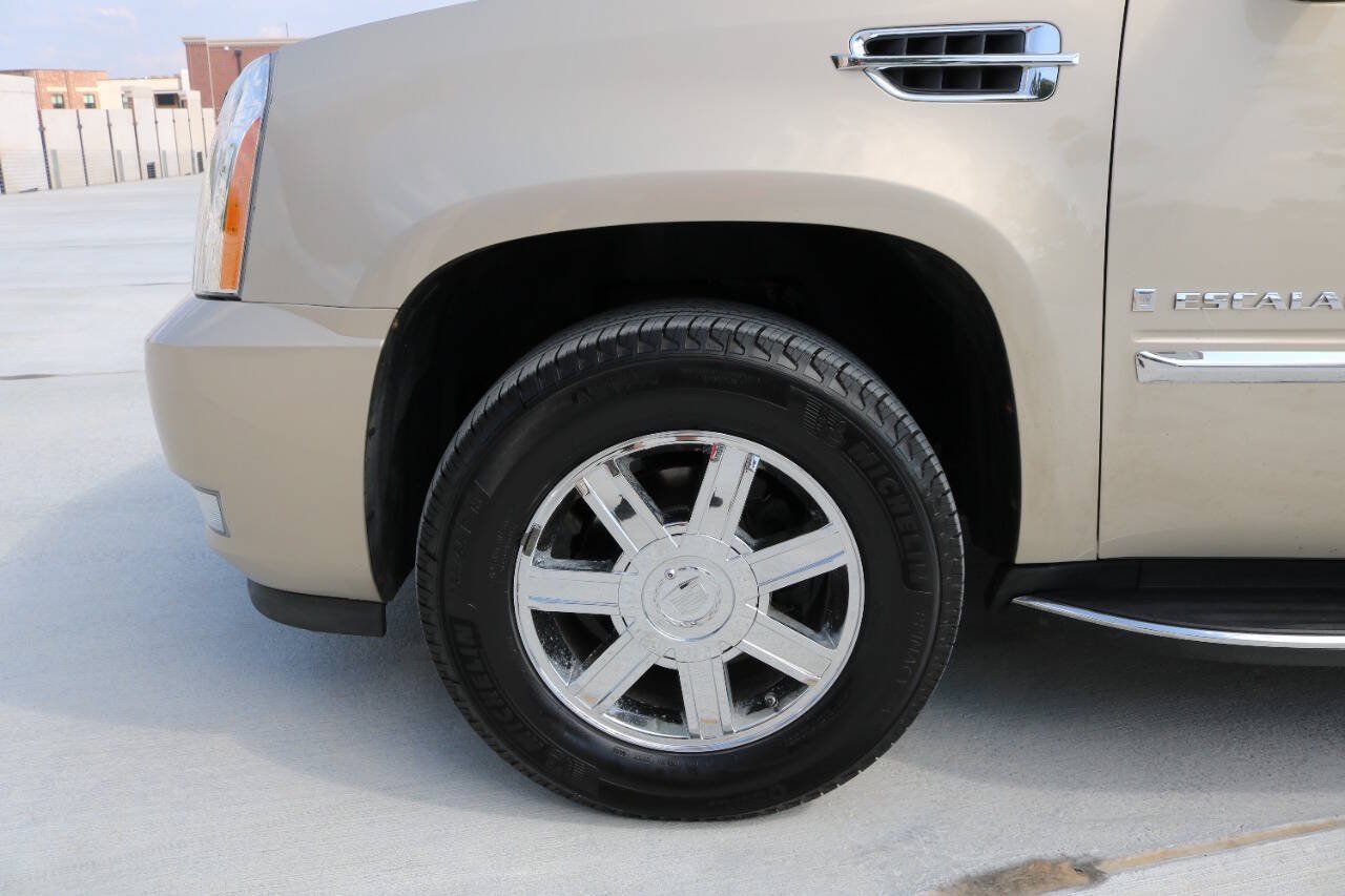 Used 2007 Cadillac Escalade AWD image 45