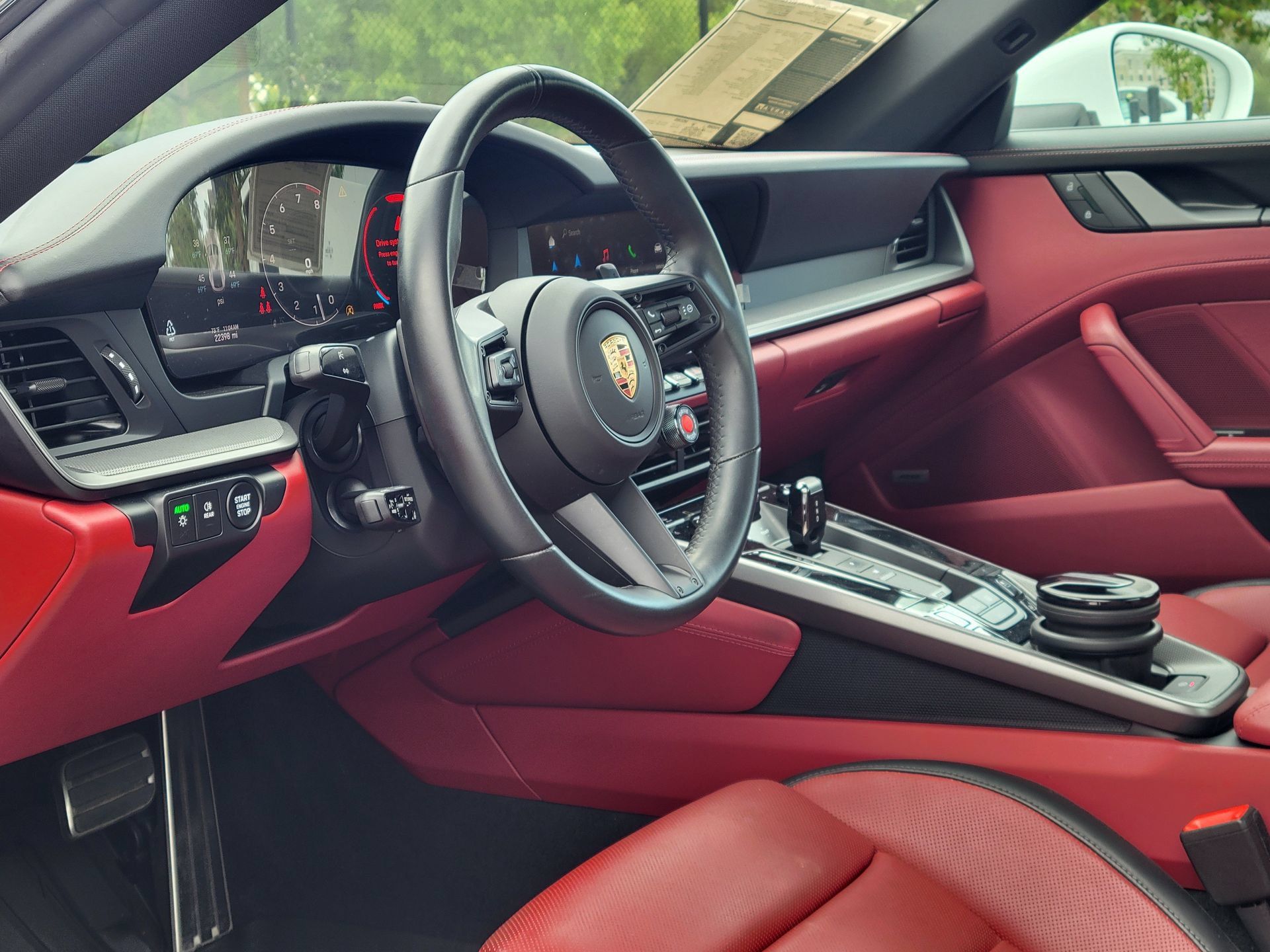 Certified 2025 Porsche 911 Carrera RWD image 4