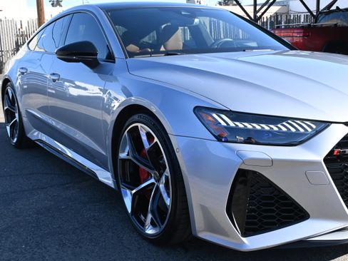 Used 2024 Audi RS 7 Performance image 6