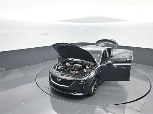 Used 2025 Cadillac CT5 Sport w/ Sun And Sound Package image 32