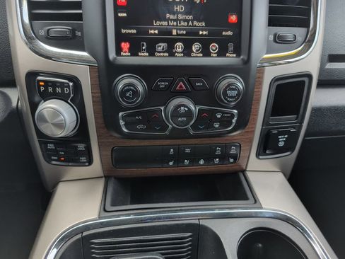 Used 2017 RAM 1500 Laramie AWD/4WD image 23