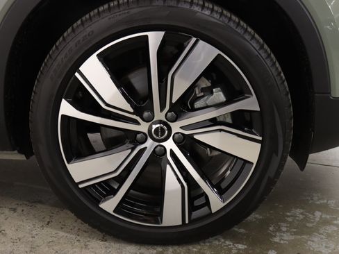 Used 2021 Volvo XC40 P8 Recharge AWD/4WD image 14