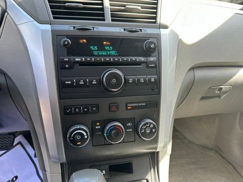 Used 2011 Chevrolet Traverse LT w/ Personal Connectivity Package AWD/4WD image 17